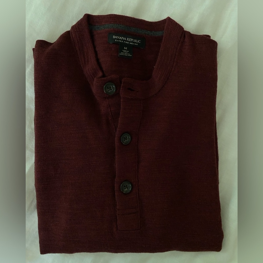 Banana Republic Burgundy Sweater